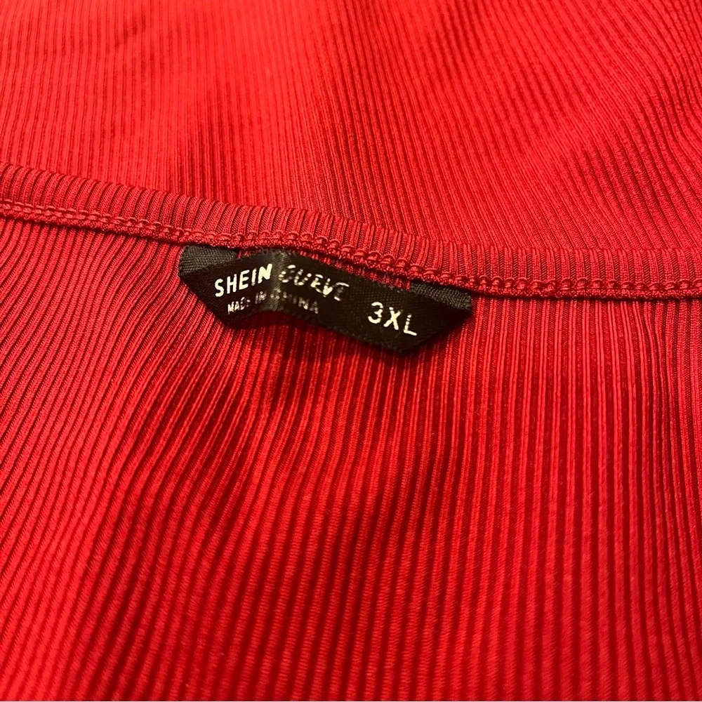 Red Ribbed Cropped Tank_5